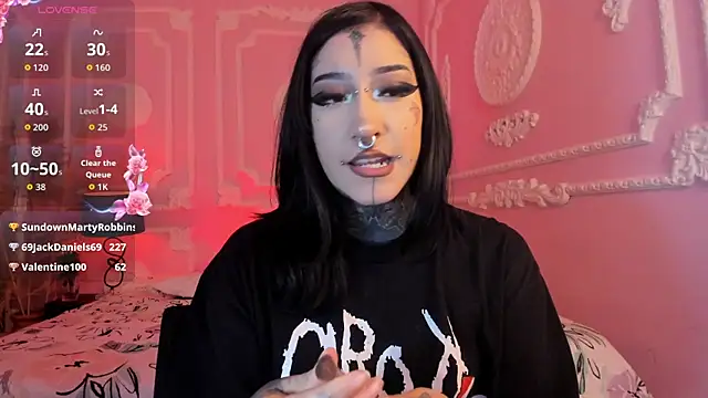 Kat_VonDe's Live XXX Chat