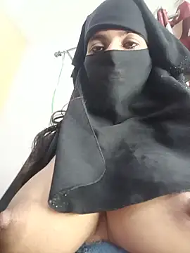 Aafreen_36 Adlı Modelin Canlı XXX Sohbeti