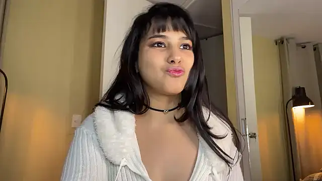 xSelenaのライブXXXチャット