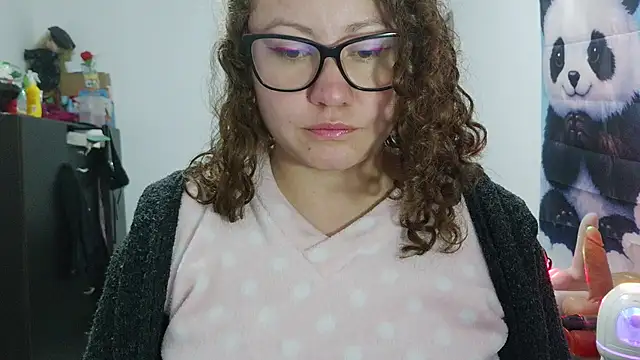 curly_greeneyed: απευθείας συνομιλία ΧΧΧ