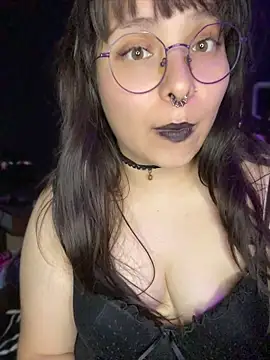 Solo_yoss Chat XXX in diretta