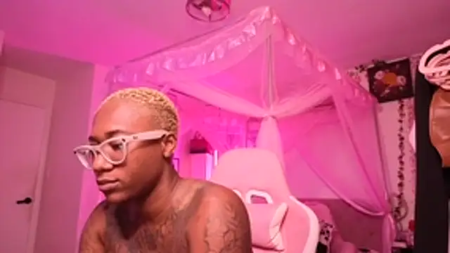 Chat XXX ao vivo de VixenCapri