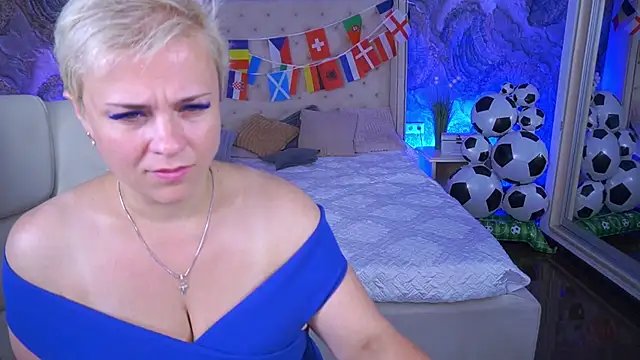 CrystalVibe's Live XXX Chat