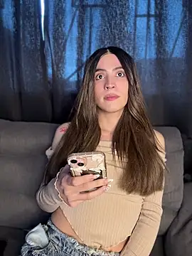 XXX chat uživo modela Lottus_fire