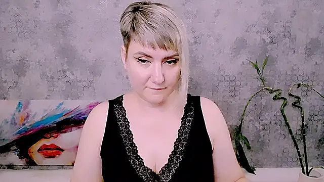 Czat XXX na żywo – Djullia