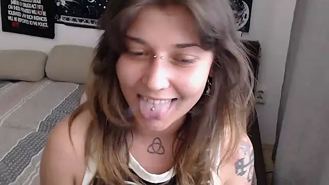 Chat +18 de AlienforTwenty ao vivo