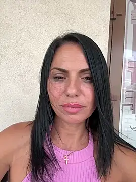 KimKelly13 Adlı Modelin Canlı XXX Sohbeti