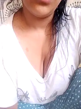 Emita-sexy69 Adlı Modelin Web Kamerası Şovu