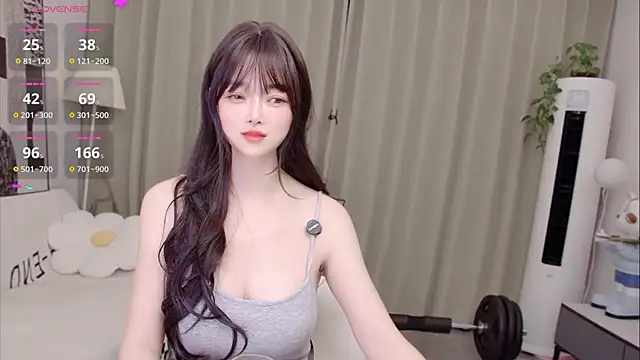 uikyy1 Chat XXX live