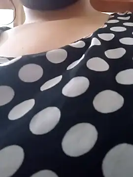 Aachal_7 XXX чат на живо