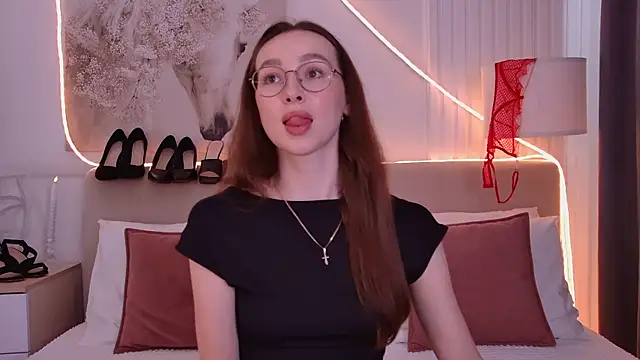 Emily_Simon Live XXX-chat