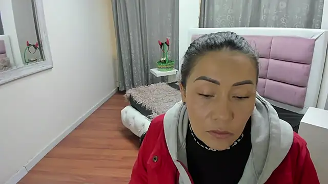 Chat +18 de gaby_trent ao vivo