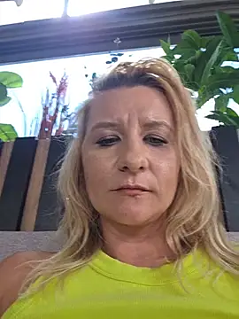 KaylinJan live XXX chat
