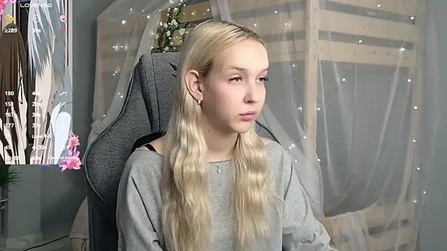 XXX chat uživo modela MaoqiBeverly