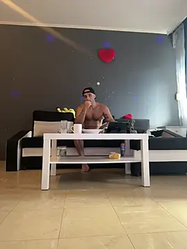 Mohdollmen Adlı Modelin Canlı XXX Sohbeti