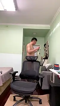 mrcake666 Adlı Modelin Canlı XXX Sohbeti