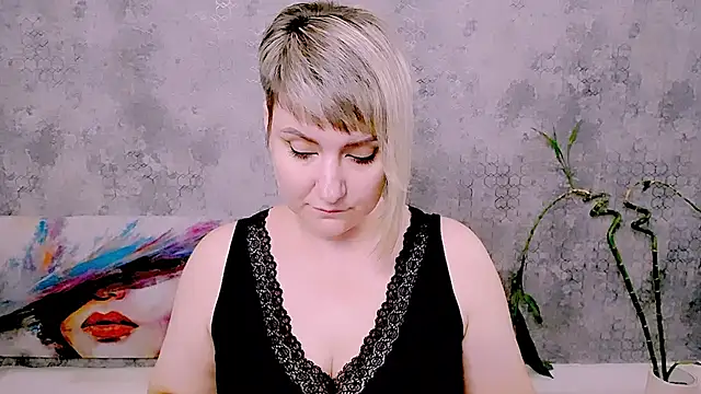 Djullia live XXX chat