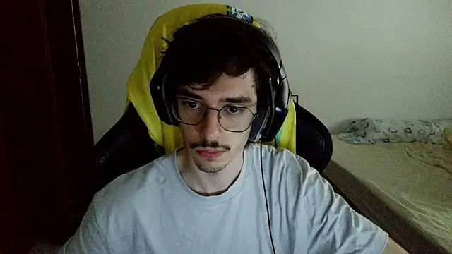 Show de gabrielNovin17cm na webcam