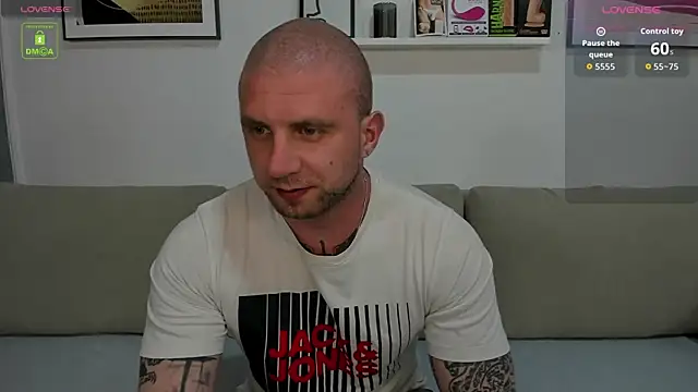 Gerard_Finbar: απευθείας συνομιλία ΧΧΧ