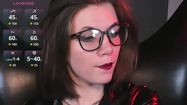 XXX chat uživo modela CathyAdams