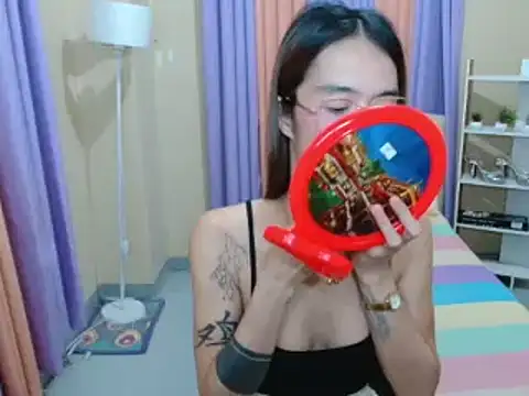 XxTsUncutAskaxX's Live XXX Chat