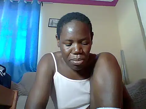 Blacksexyqueen24's Live XXX Chat