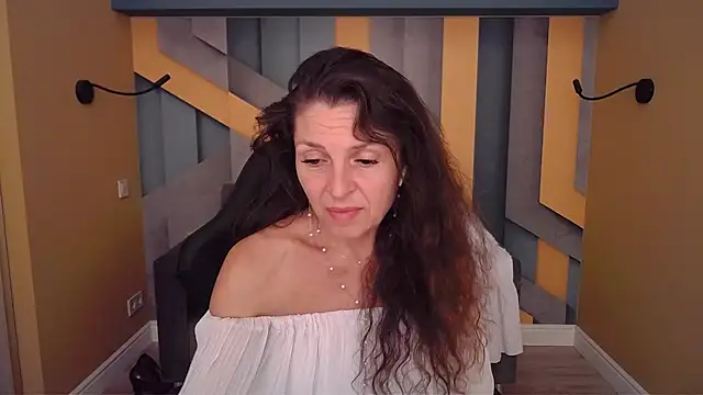 Chat +18 de EllaLong ao vivo