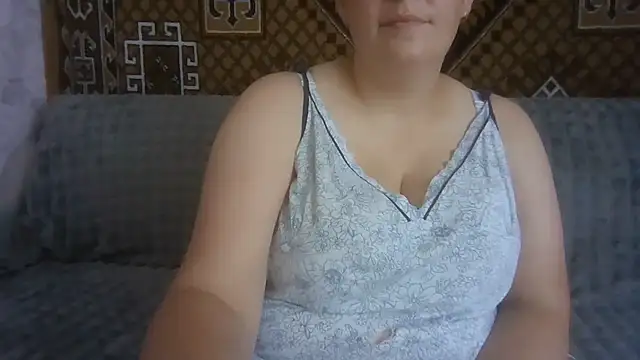 Chat +18 de Diana_Britt ao vivo