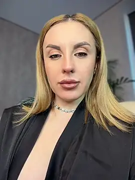 Chat XXX en directo de MilfNextDoor20