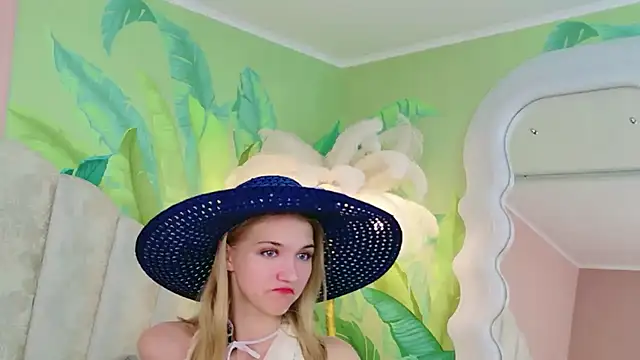4example_Chloe's Live XXX Chat