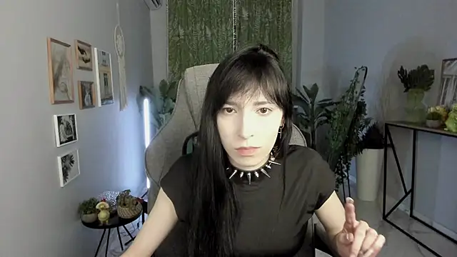 Chat XXX en directo de SeraphineSparda