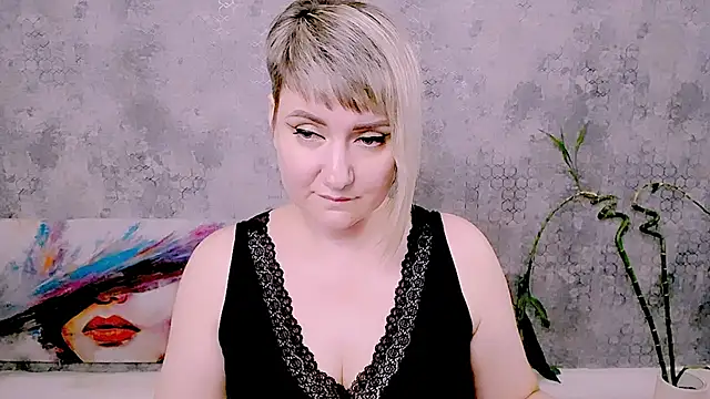 Djullia – Live XXX-chat