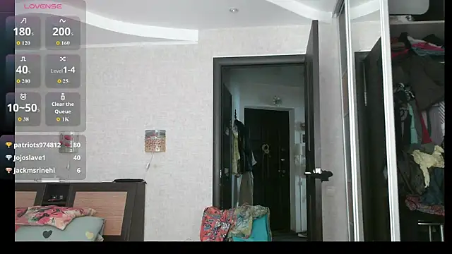 Chat +18 de Kelly_Flurr ao vivo