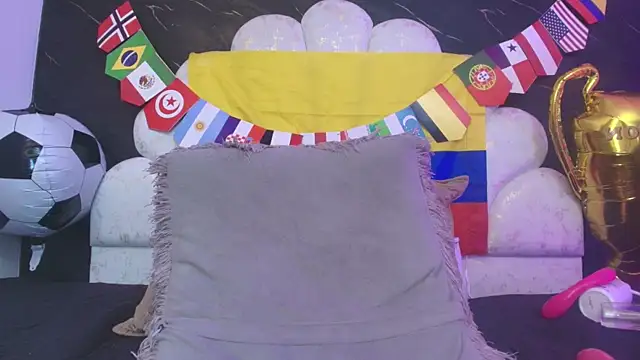 _MiaBrown_'s Live XXX Chat