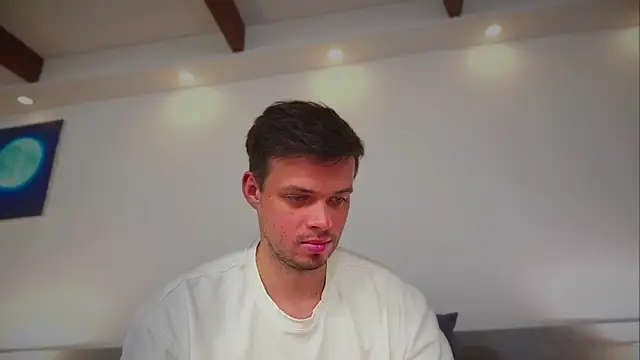 XXX chat uživo modela dick_apri0