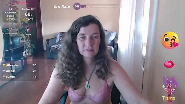 Chatroom XXX en direct de SofiaBoone