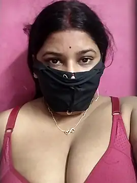 XXX chat uživo modela pinkisaha75