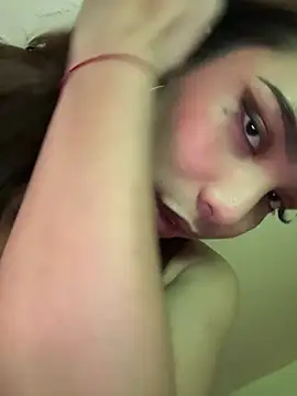 SideChick_Bunny: онлайн-секс-чат