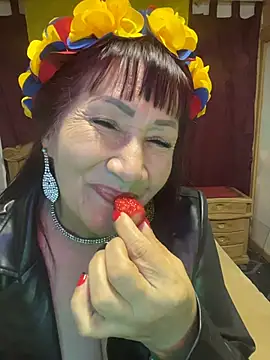 Онлайн чат XXX Savvanahh