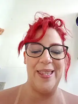 Escarlate4you_ Adlı Modelin Canlı XXX Sohbeti
