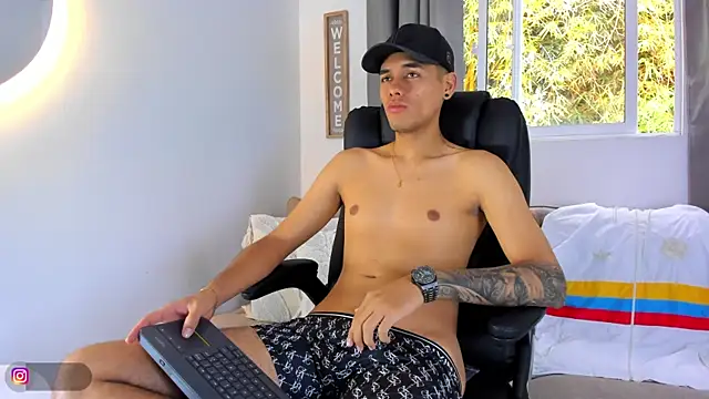 NickCopeer_ Chat XXX in diretta