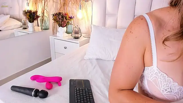 ClaradelMar's Live XXX Chat