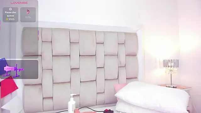 frehia_dimou's Live XXX Chat
