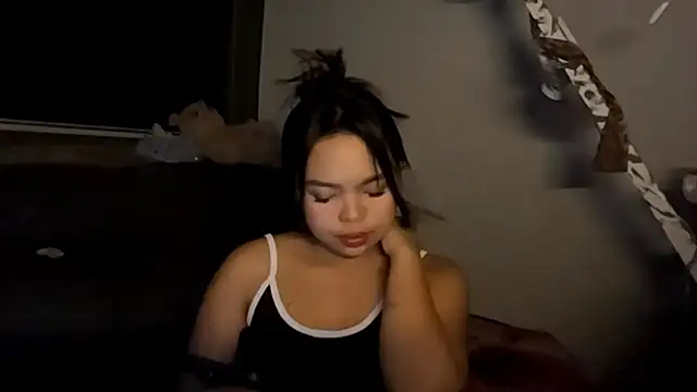 LeonorEverhart's Live XXX Chat