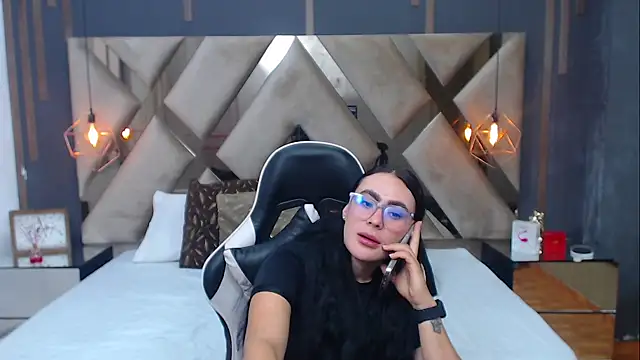 MartinaaFit's Live XXX Chat