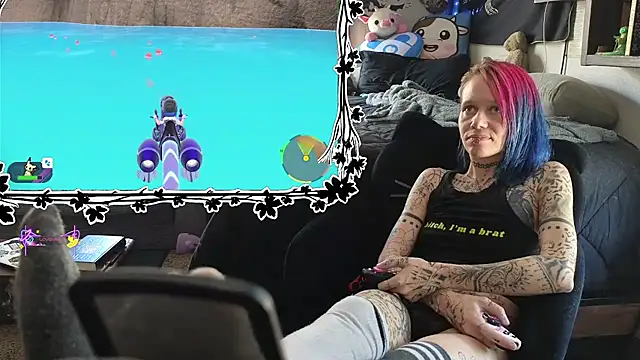 Toxii- live XXX chat