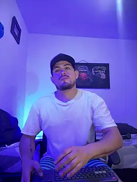 Chat +18 de williamsmiiths16 ao vivo