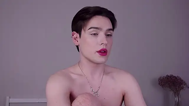 RobbyCharming Adlı Modelin Canlı XXX Sohbeti