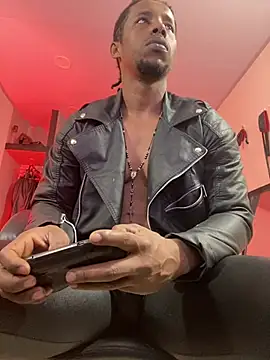 AlejoKhalifa_ Live XXX-Chat