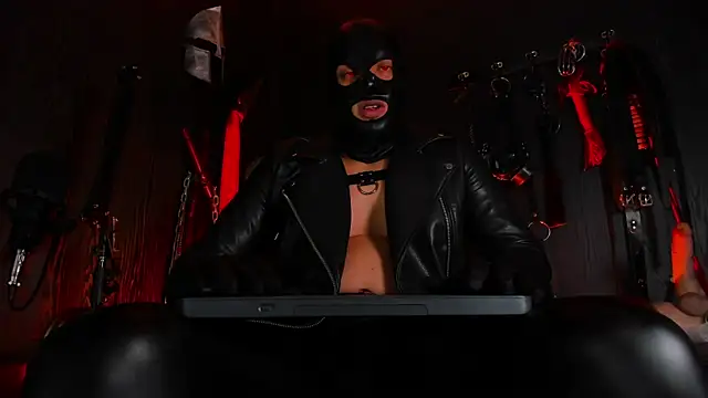 Онлайн чат XXX Master_Connor_BDSM